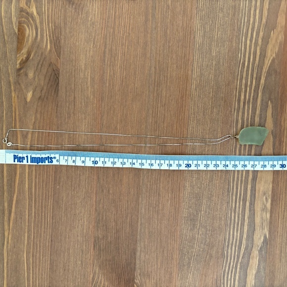 Artisan seaglass necklace on silver chain - Picture 3 of 4